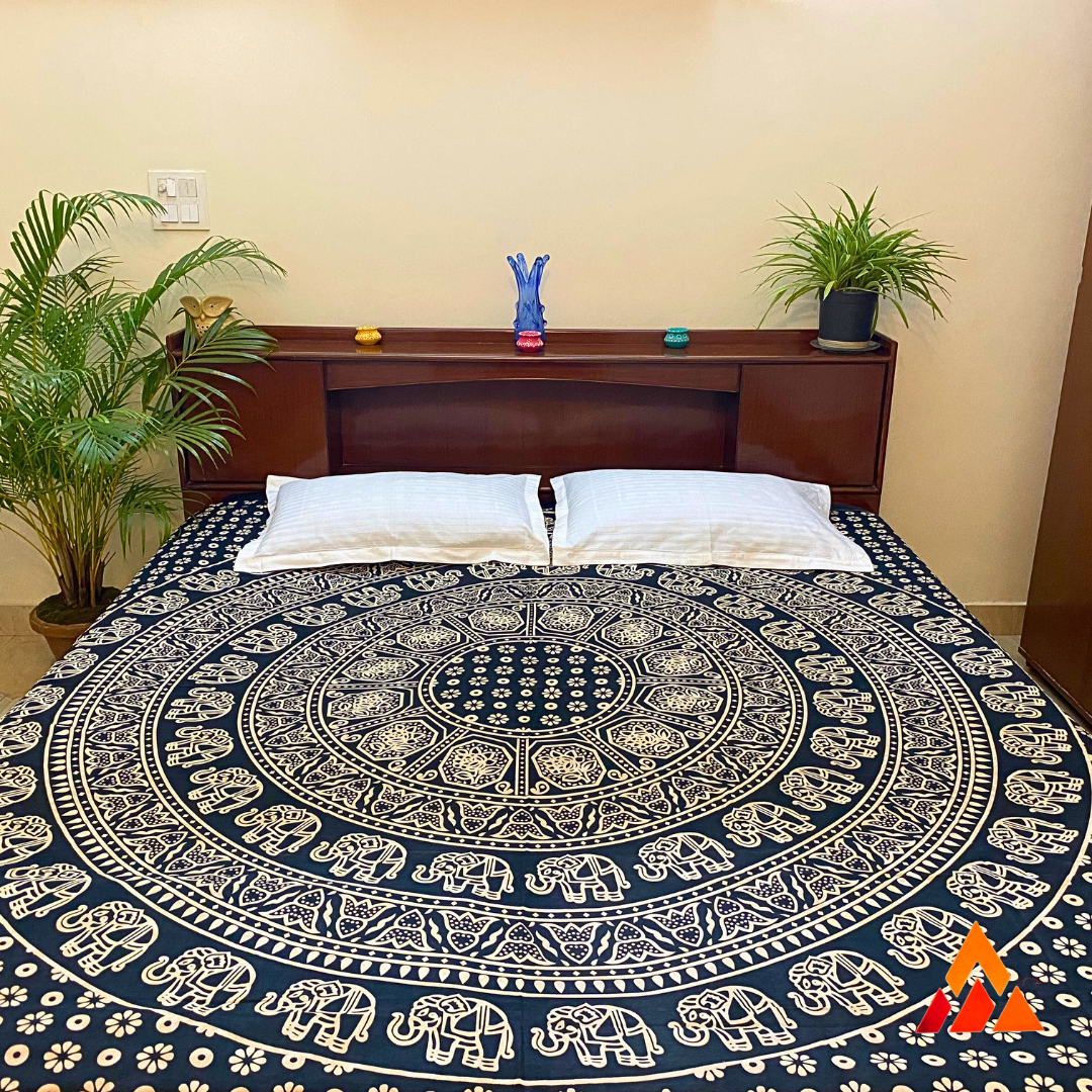 Black / White Queen Size Cotton Bedsheet , FREE DELIVERY