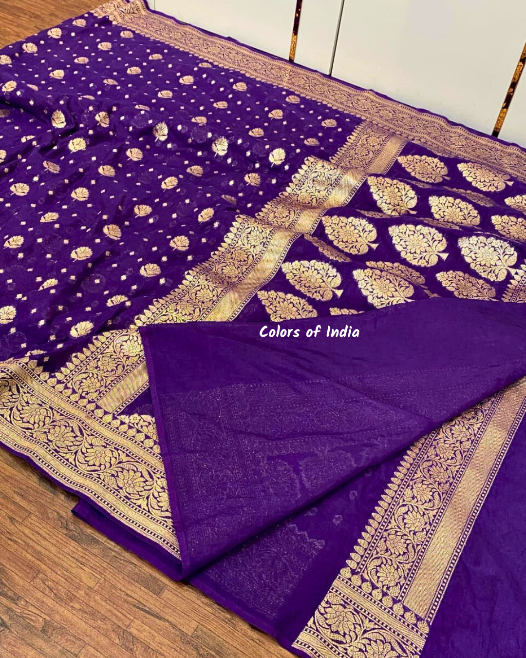 Handwoven Banarasi semi georgette saree with double border