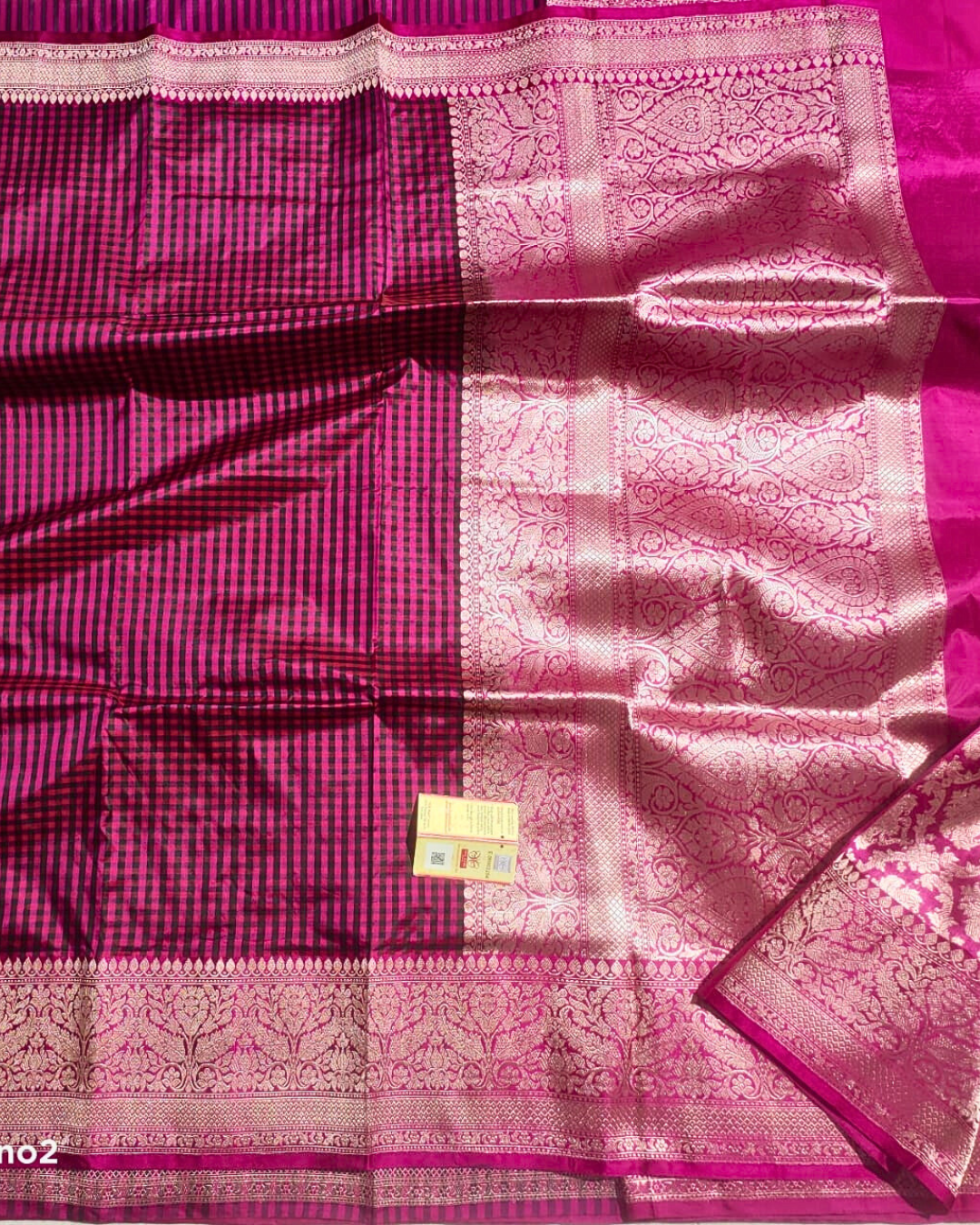 Banarasi 100 % pure silk check saree with zari border
