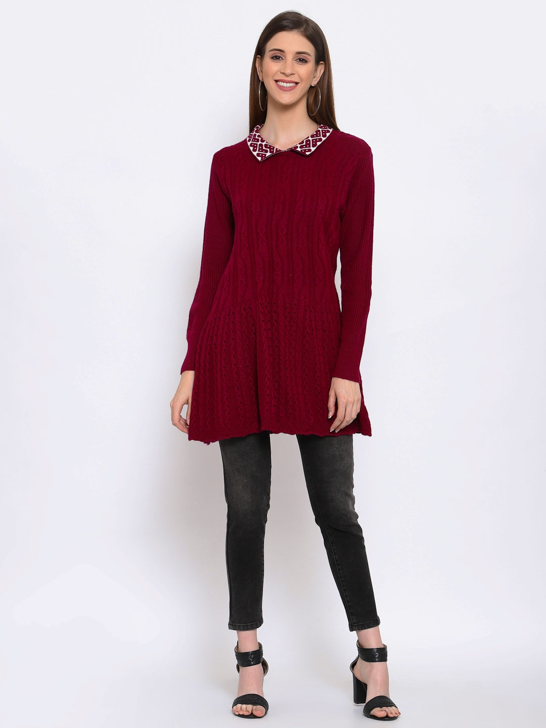 Ladies maroon long sweater with contrast collar