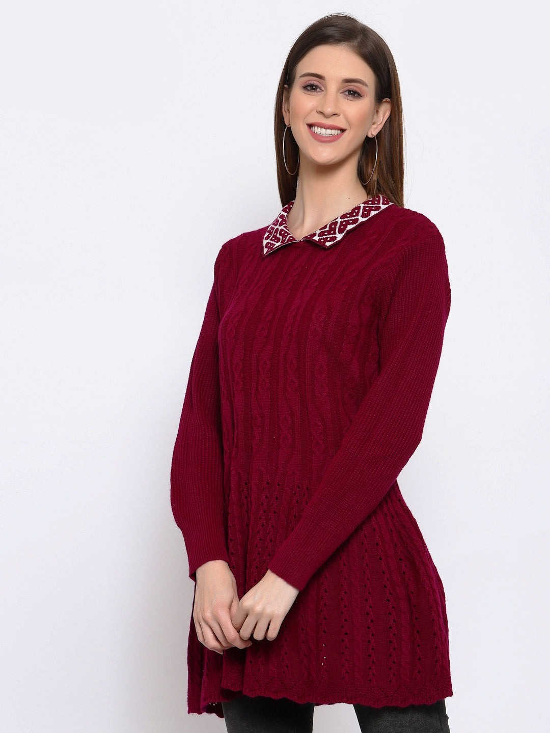 Ladies maroon long sweater with contrast collar