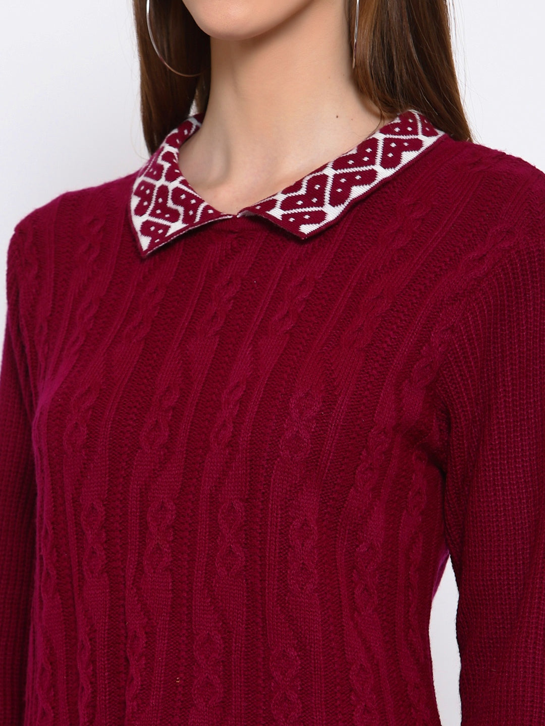 Ladies maroon long sweater with contrast collar