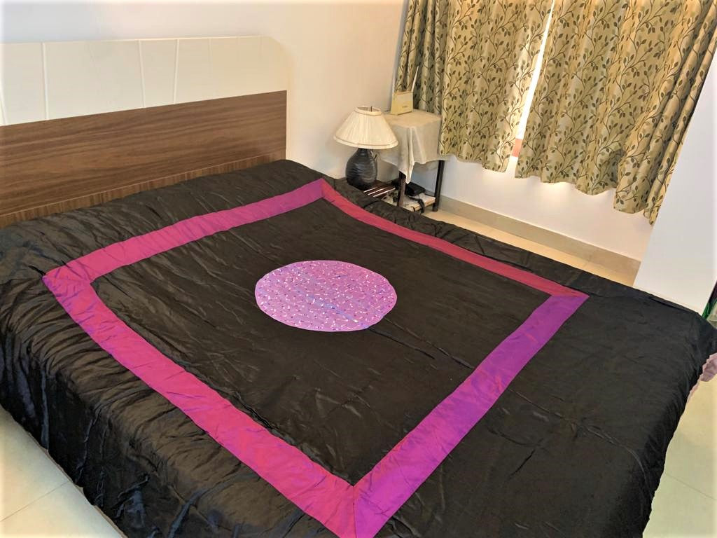 Black Queen Size Satin Quilt / Comforter