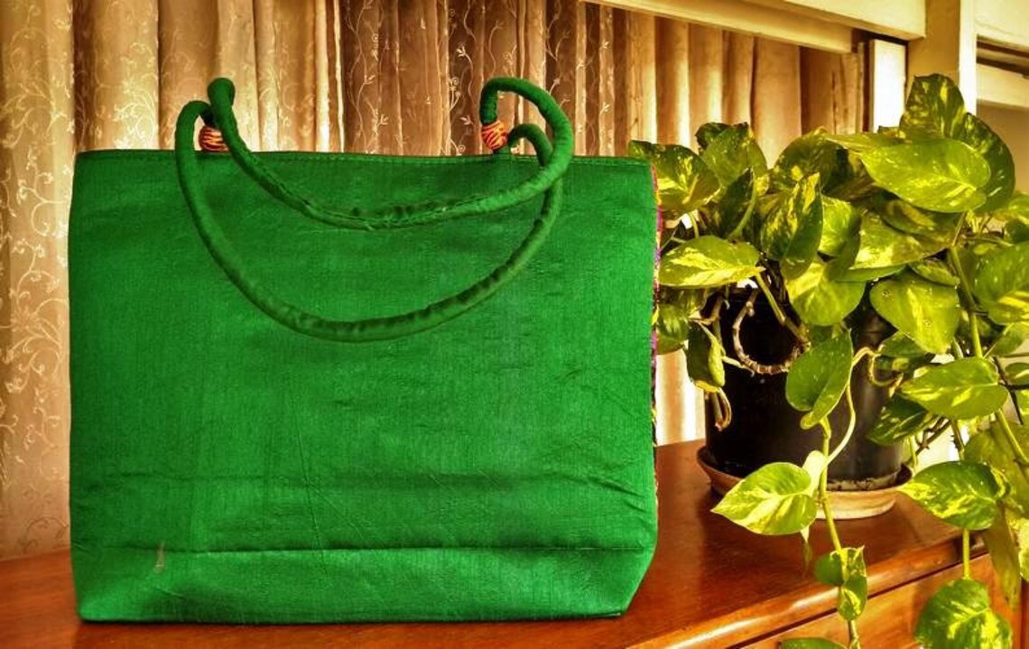 Ladies Stylish Evening Bag ,FREE DELIVERY