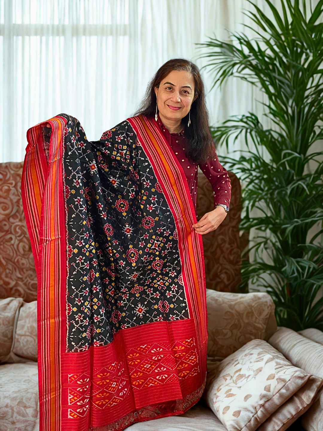 Black silk dupatta , Handmade Pure Silk Ikat Dupatta , Wedding Guest and  Festive Party Wear            SILK  MARK CERTIFIED