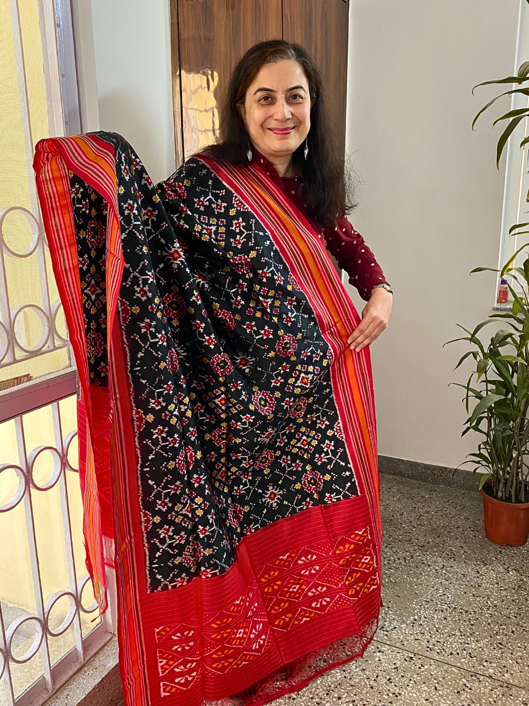 Black silk dupatta , Handmade Pure Silk Ikat Dupatta , Wedding Guest and  Festive Party Wear            SILK  MARK CERTIFIED