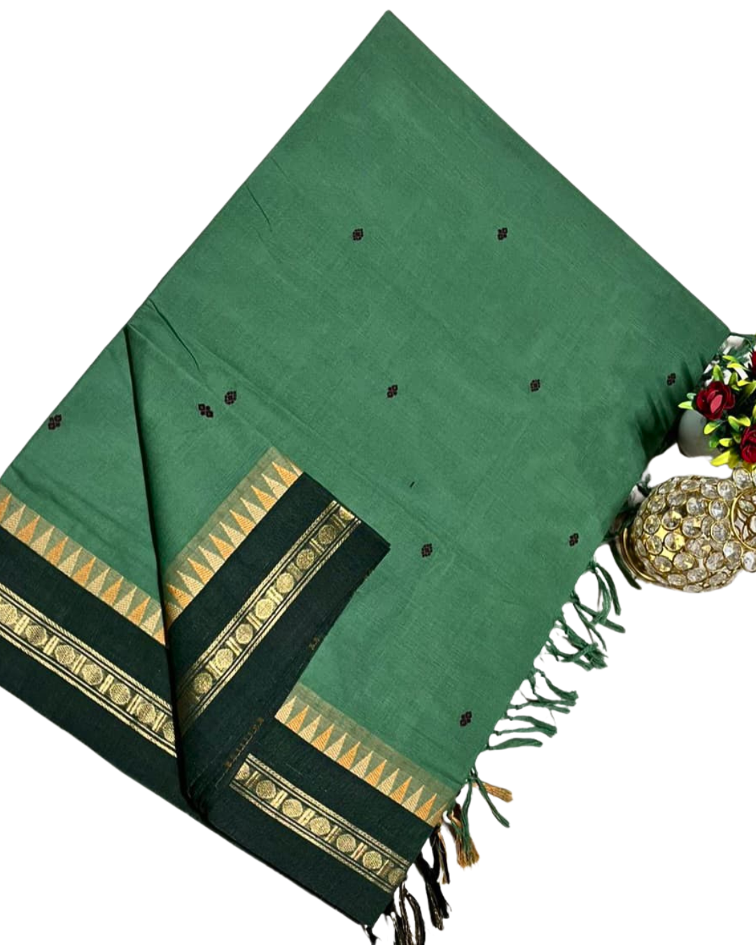 kanchi cotton saree with thin border