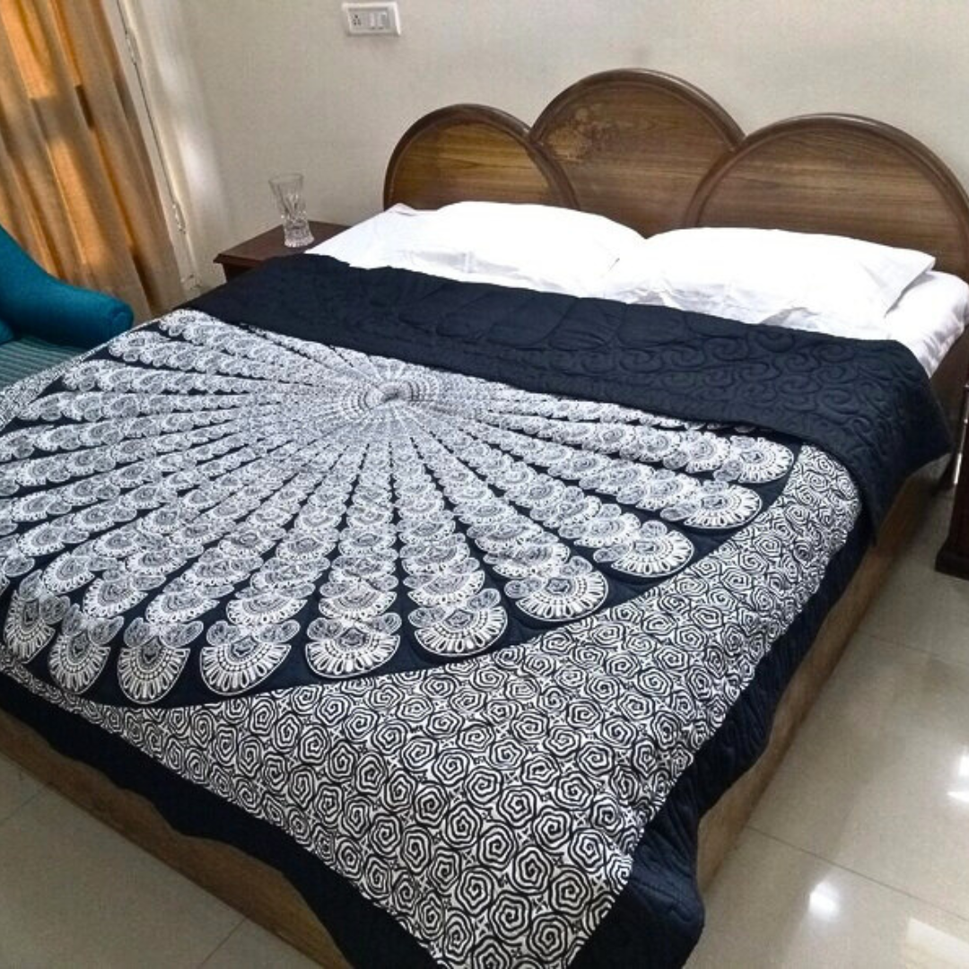 Black  and White Queen Size Quilt