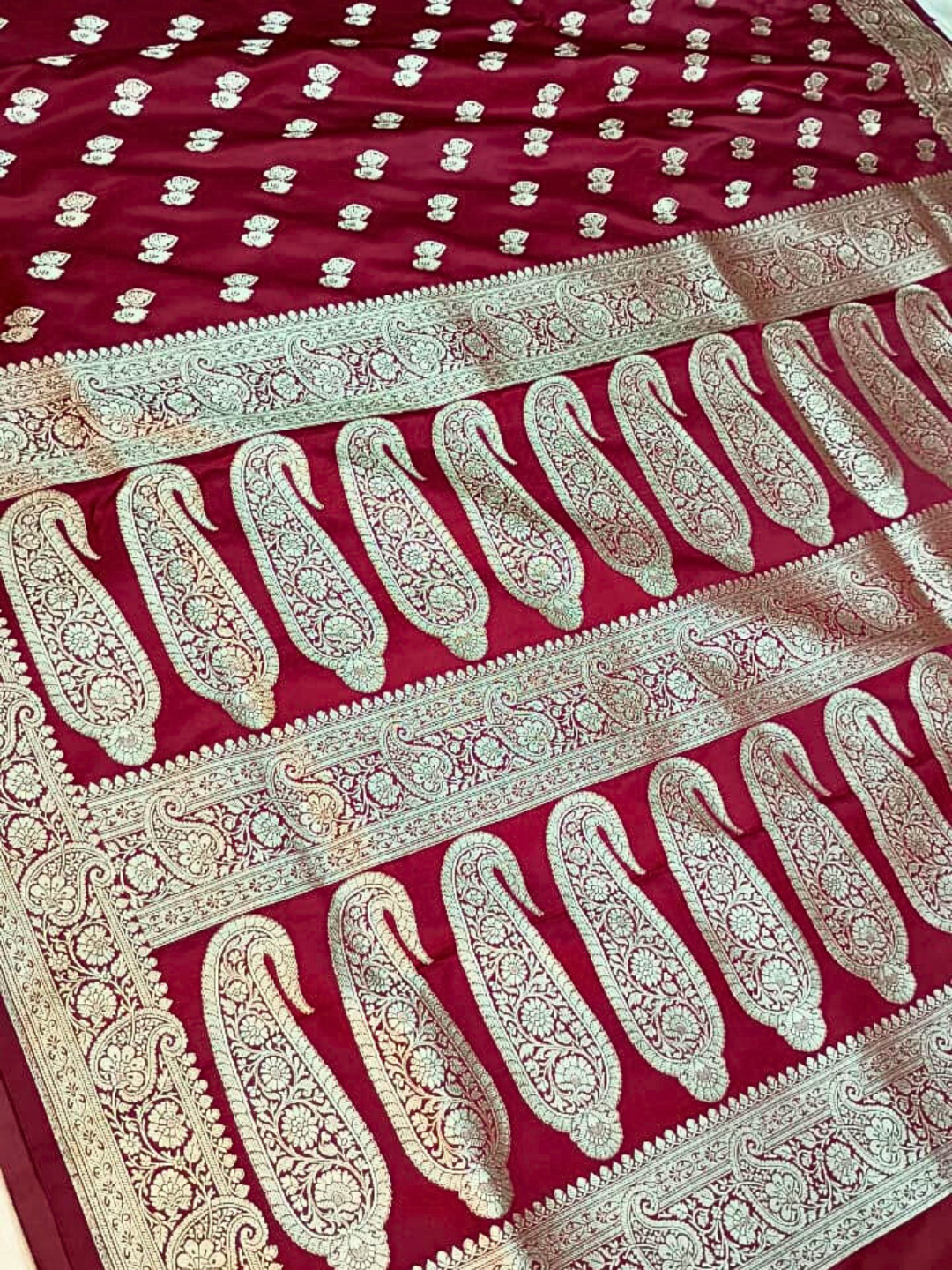 Handwoven Mashru Silk Saree with Heavy Pallu