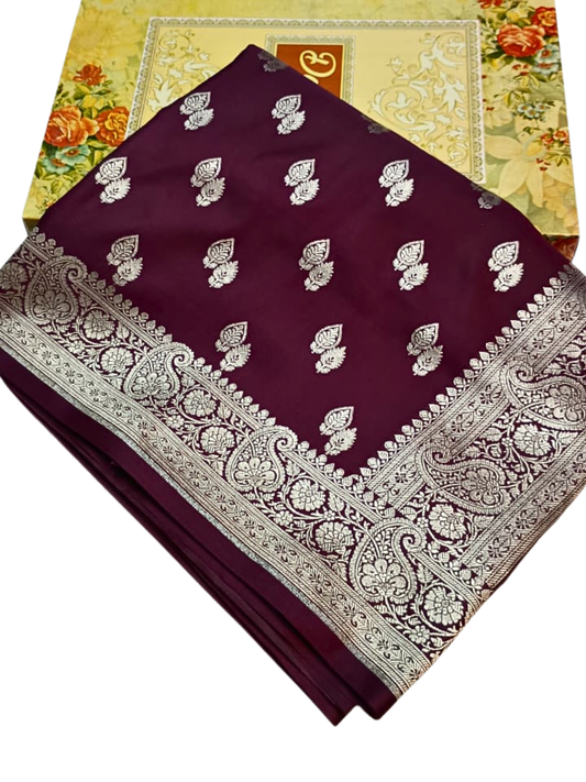 Handwoven Mashru Silk Saree with Heavy Pallu