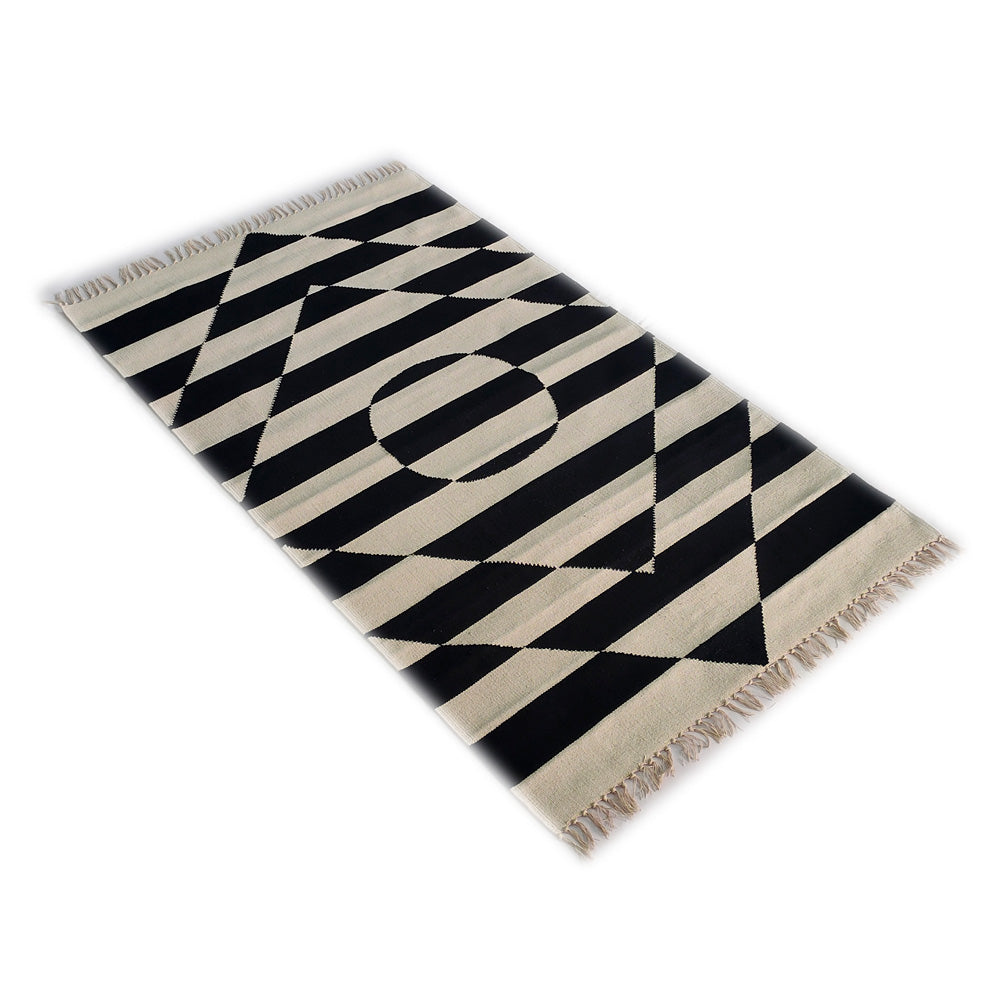 Black  and White   handwoven rug / dhurrie ,   FREE DELIVERY