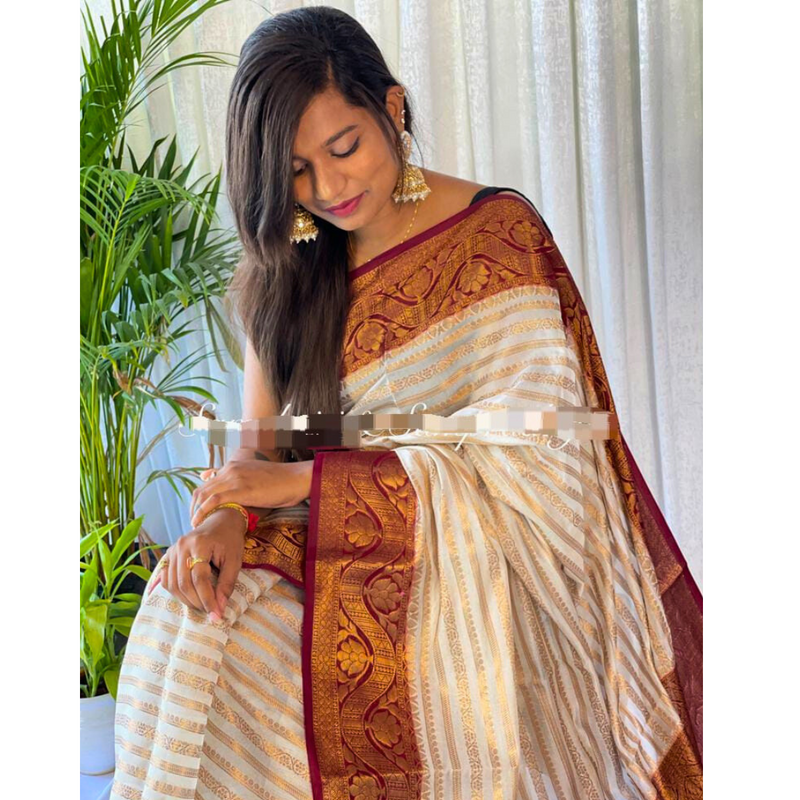Banarasi wedding   saree with  blouse piece ,  FREE  DELIVERY