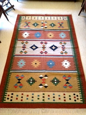 4 Feet X 6 Feet Brown Wool and Cotton Rug / Dhurrie